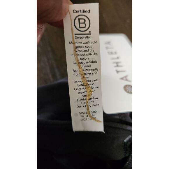 Athleta D-DD Conscious Crop Bra Camo Plus size 2X Activewear Athletic Athleisure - Picture 8 of 12